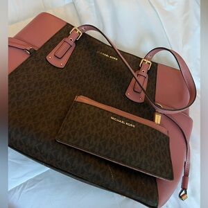 Michael Kors matching wallet and purse set